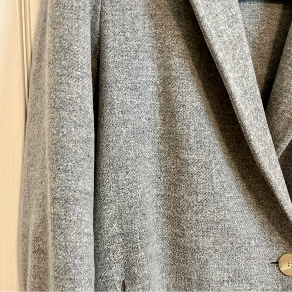 Aritzia Babaton Steadman Coat | Heather Light Grey Size Medium - Picture 5 of 13